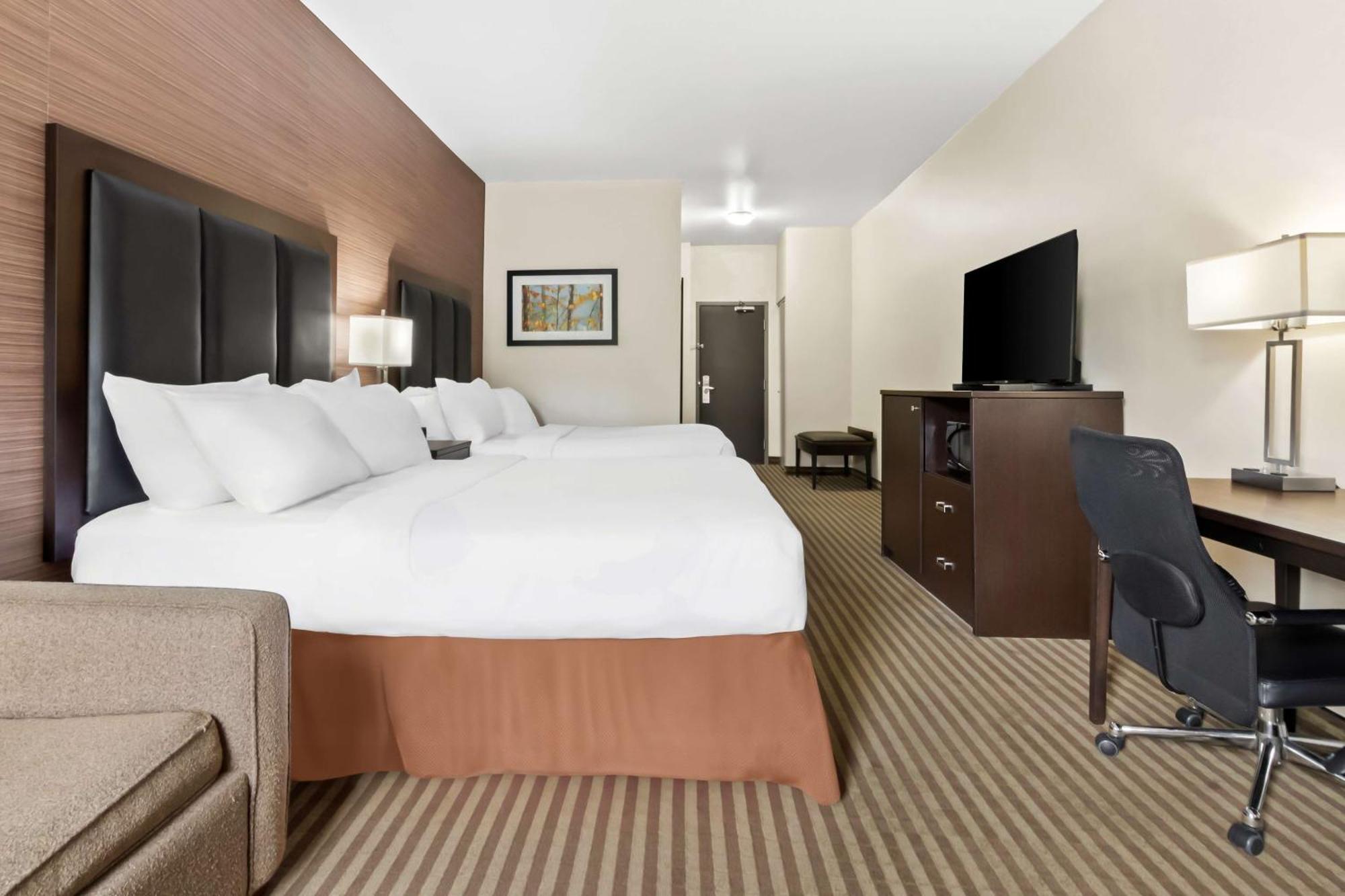 Best Western Plus Fergus Hotel Exterior foto